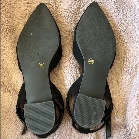 Steve Madden | Pointed-Toe Flats • Sleek & Chic • Size 36 (6) • Black - Picture 3 of 9